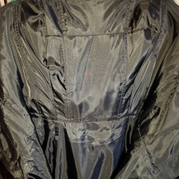 Strapless hand sewn silk gown with rose accent - Picture 10 of 16